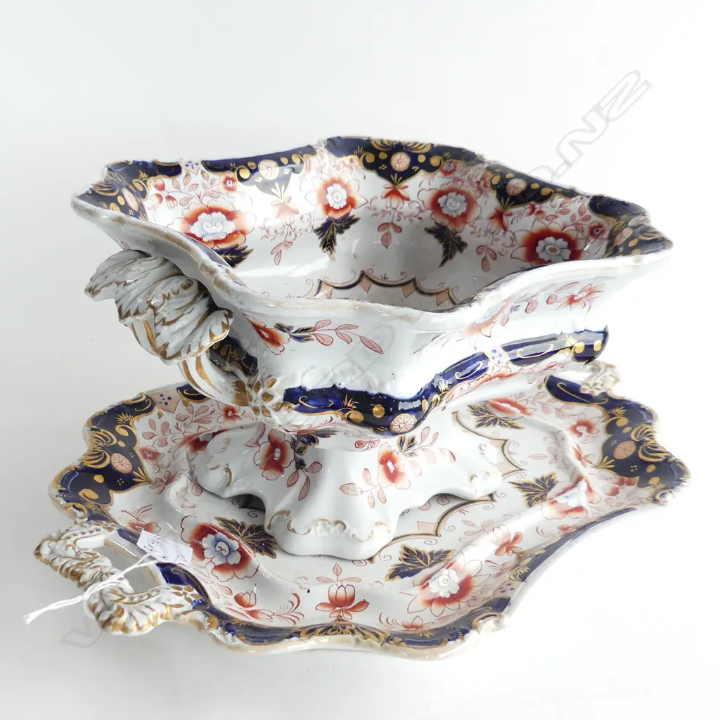 OLD ENGLISH 19THC TUREEN ON STAND. STONEWARE. MASONS STYLE PATTERN. BOTH OF WAISTED HEXAGONAL SHAPE H.150mm L. 360mm Image 1++