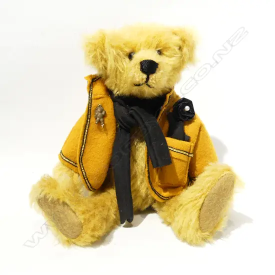 EDWARDIAN STYLE TEDDY BEAR, NZ H. 250MM