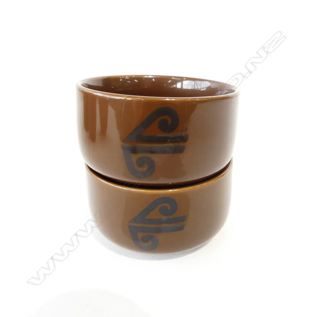 8 CROWN LYNN BROWN RAMEKINS w. AIR NZ KORU 85mm dia + SIGNED POTTERY TUREEN 140mm dia Image 1++