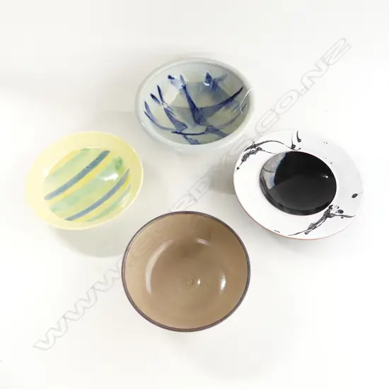 4 NZ POTTERY BOWLS ALL WITH POTTERS MARKS 'TOBY' + Van der Putten + Shane Wagstaff ETC