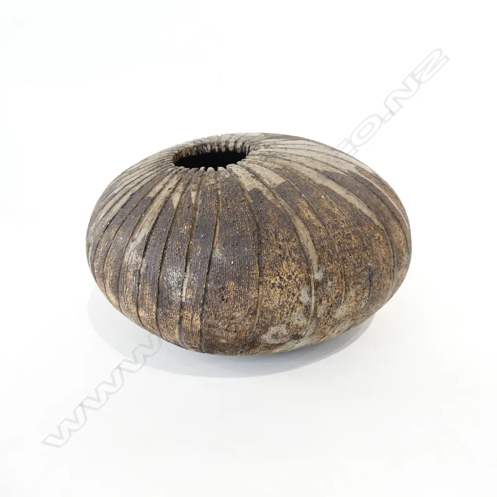'MM' SCULPTED POD FORM VASE radiating incised lines matt glaze. W.270mm. Incised 'MM' mark Image 1++