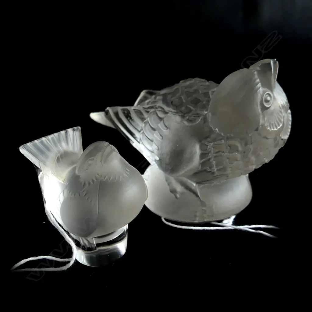 SMALL LALIQUE PAPERWEIGHT AND A LALIQUE TYPE BIGGER BIRD Image 1++