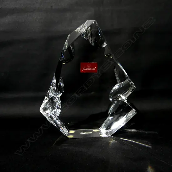 BACCARAT 'MENIR' CRYSTAL GLASS SCULPTURE H. 200MM IN ORIG BOX - large chip