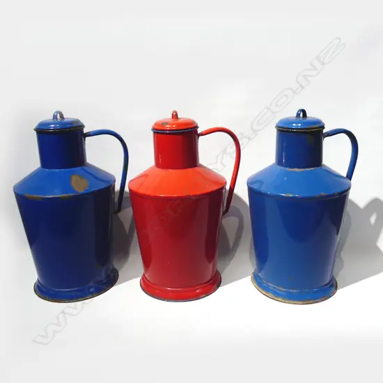 3 TALL ENAMEL LIDDED POTS, 2 BLUE & 1 RED H. 370MM