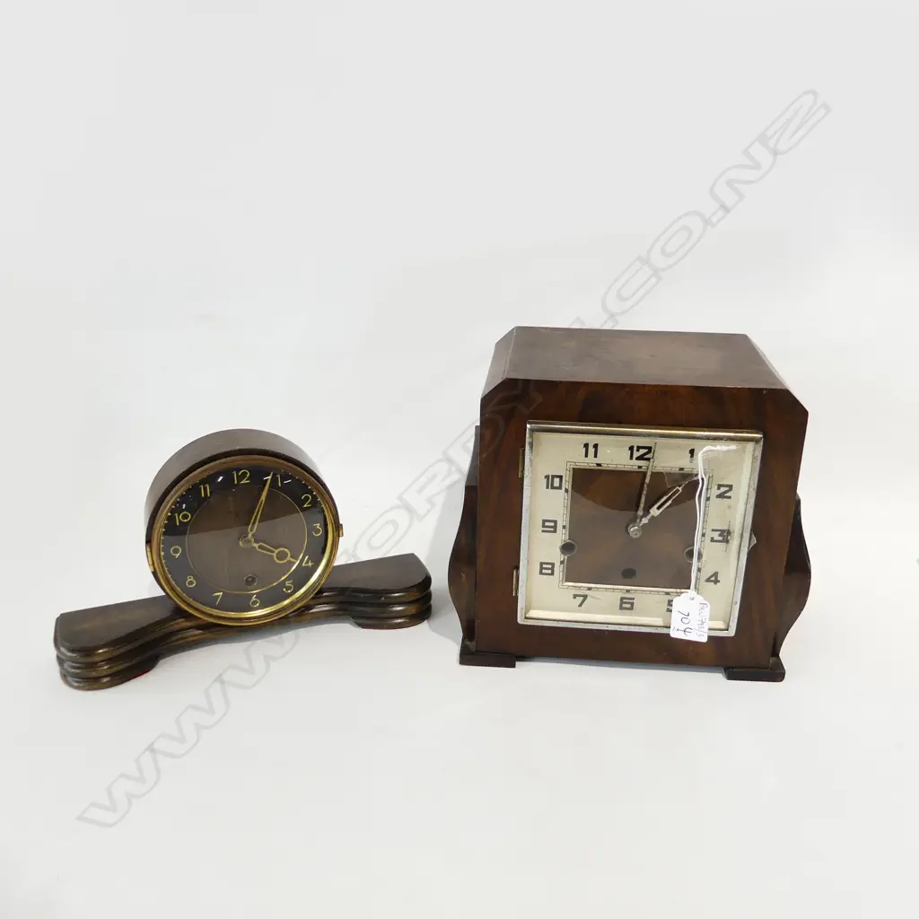 2 VINTAGE DECO CLOCKS H.220mm Image 1++