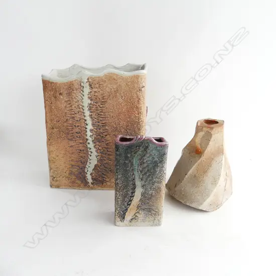 KELVIN BRADFORD CUT SIDED ANAGAMA FIRED RED VASE (H180mm) + 2 BEV LE PROU SLAB VASES (H. 290, 180MM)