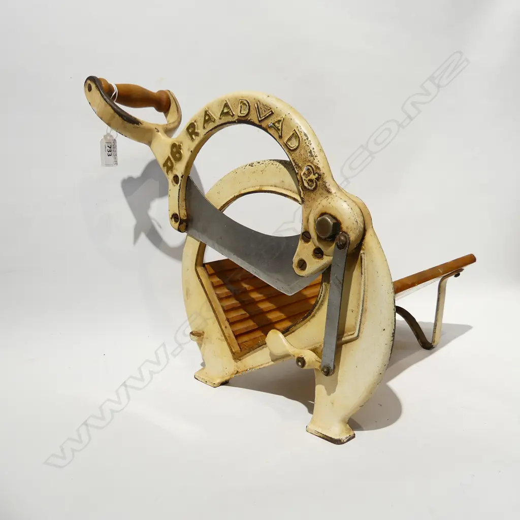 VINTAGE RAADVAD BREAD OR MEAT SLICER Image 1++