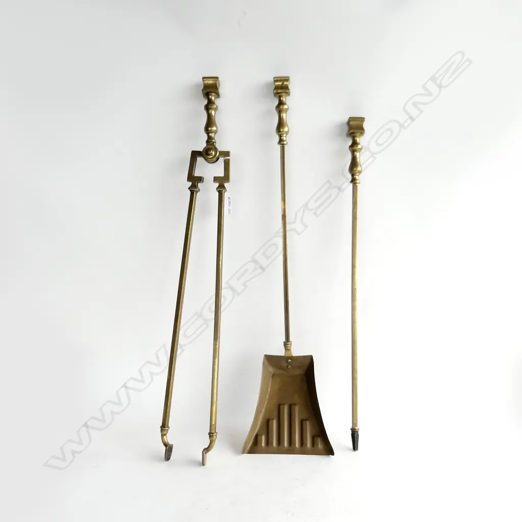 ANTIQUE BRASS 3 PC FIRE TOOLS SET INCLUDES TONGS, POKER & SHOVEL L. 650MM Image 1++