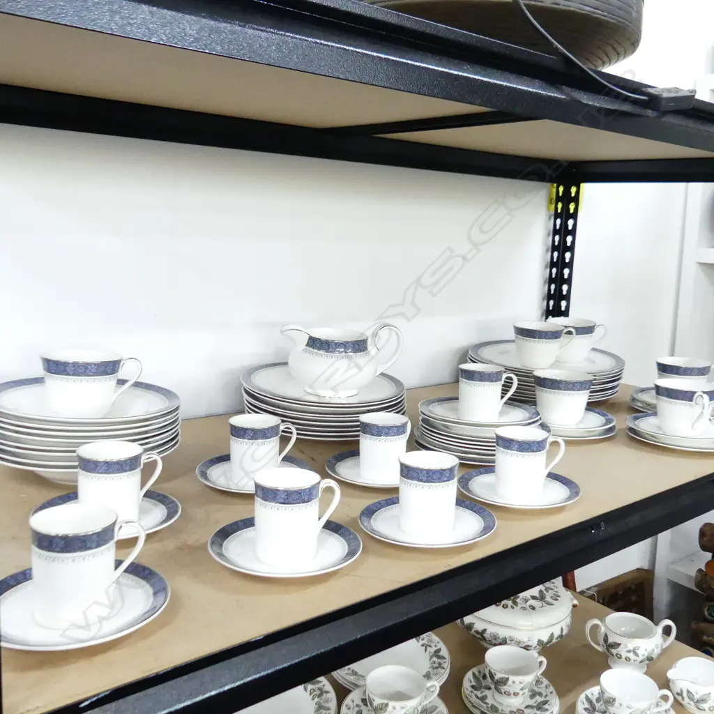 LARGE LOT OF ASST R/DOULTON SHERBROOKE DINNER WARE Image 1++