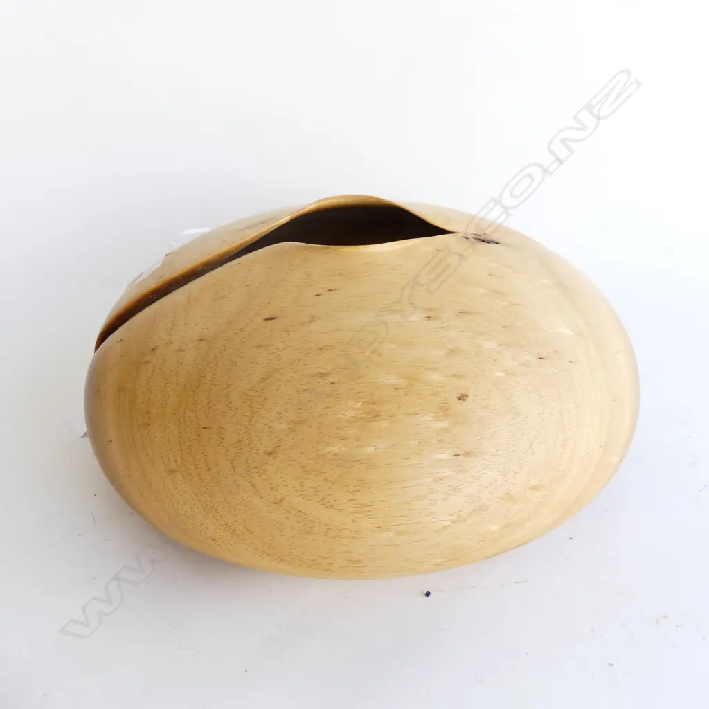 ALLEY HALL SIGNED ACACIA MELANOXYLON WOODEN BOWL 270mm dia Image 1++
