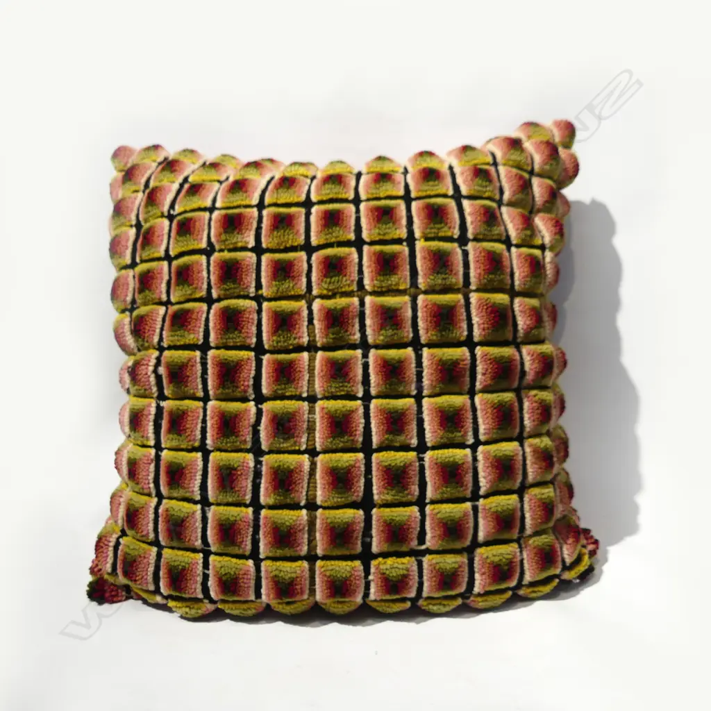 RETRO TAPESTRY CUSHION 560x560mm Image 1++
