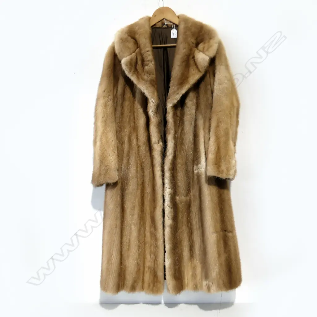 VINTAGE FULL LENGHT MINK COAT SOME WEAR L1M150MM Image 1++