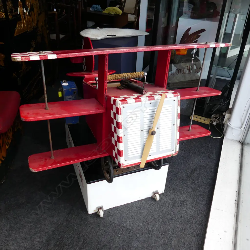 RED BARRON CHILDS COIN OPERATED RIDE-ON TOY 1220x1400x1160mm Image 1++