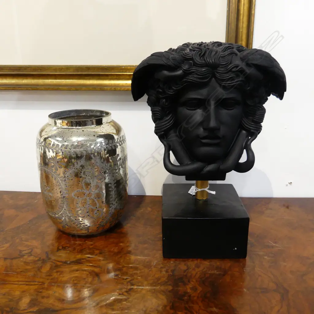 BLACK RESIN VERSACE STYLE DECOR PIECE H.290mm + GOLD LUSTRE ETCHED VASE H.190mm Image 1++