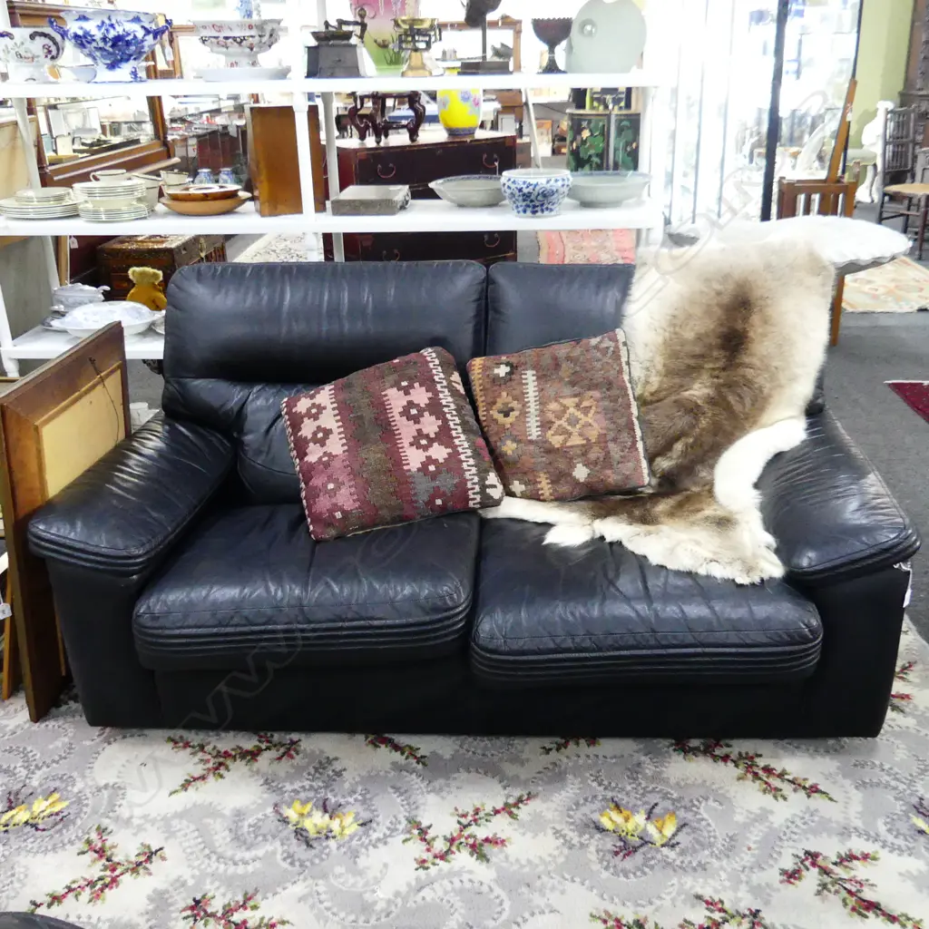 MORAN BLACK LEATHER 2 SEATER COUCH Image 1++