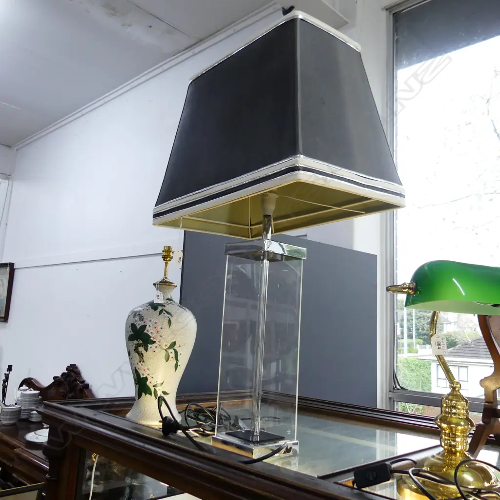 LG LAMP; CLEAR ACRYLIC RECTANGULAR BASE H.850mm Image 1++