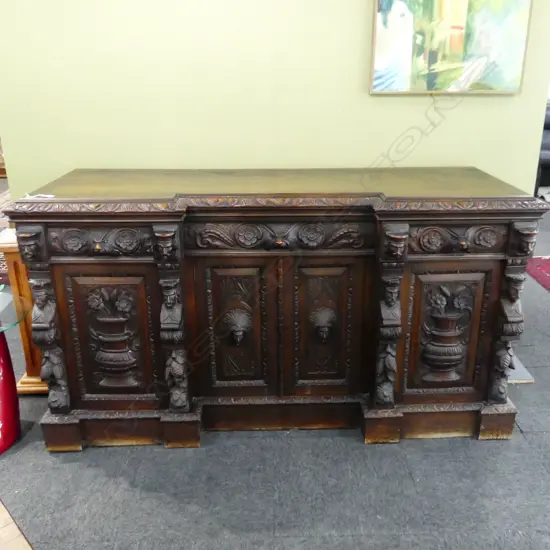 LATE 19thC CARVED OAK SIDEBOARD 1840x700x990mm