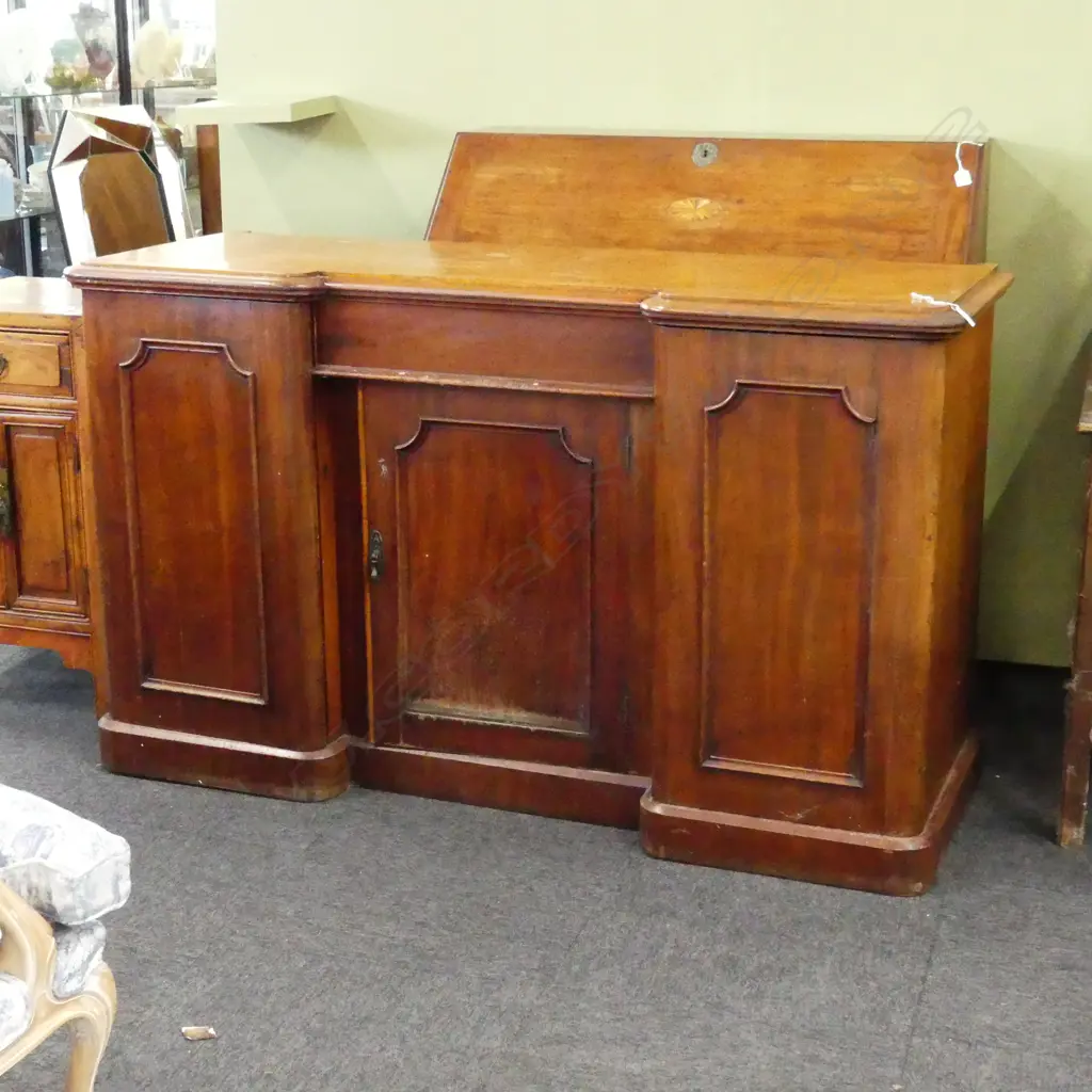 VICTORIAN MIRROR-BACKED MAHOGANY SIDEBOARD. NEEDS ATTN. W1500 x D560 x H1480mm Image 1++