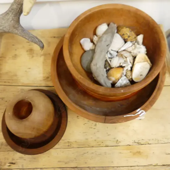 5 WOODEN TURNED VESSELS w SHELLS