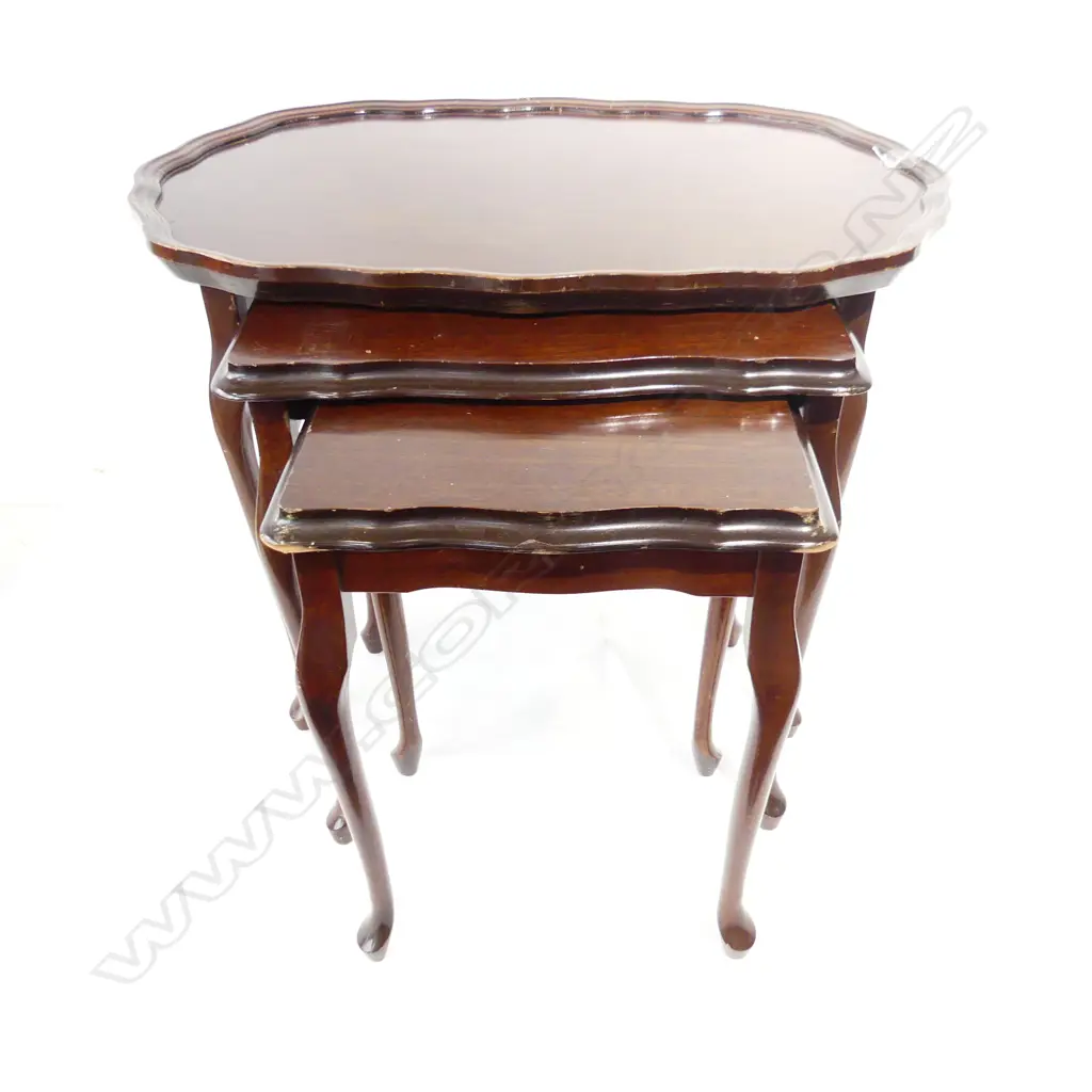 3 MAHOGANY NESTING TABLES 655x450mm Image 1++