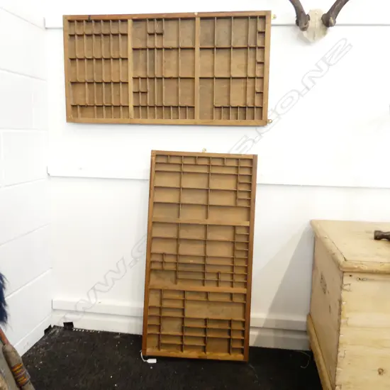 2 VINTAGE PRINTERS TRAYS 820x420mm