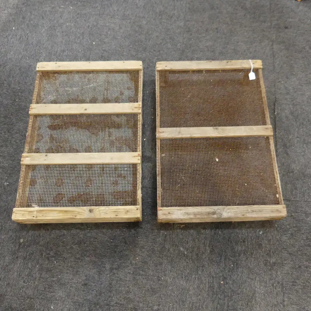 PR LARGE WOODEN & METAL SIEVES OR DRYING RACKS 510 X 770MM Image 1++