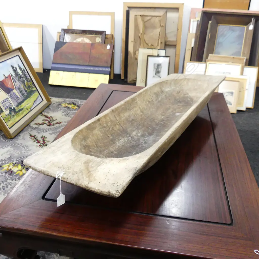 LG CARVED WOODEN PACIFIC IS TROUGH (HAS SOME BORER) 1135 X 350MM Image 1++