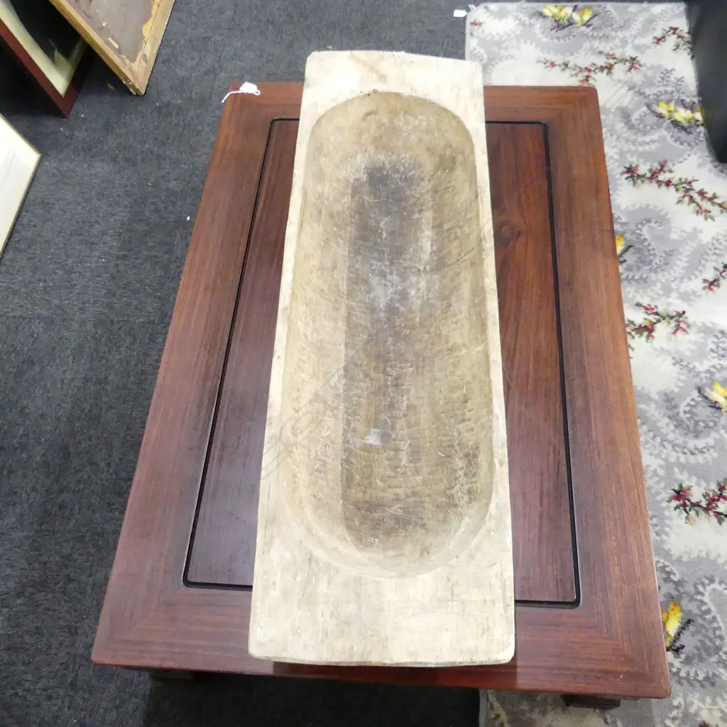 LG CARVED WOODEN PACIFIC IS TROUGH (HAS SOME BORER) 1135 X 350MM Image 1++