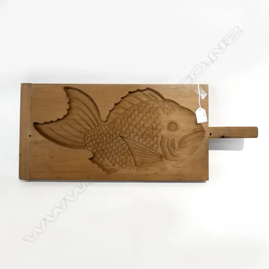 OLD JAPANESE WOODEN CARVED FISH MOLD L.590mm