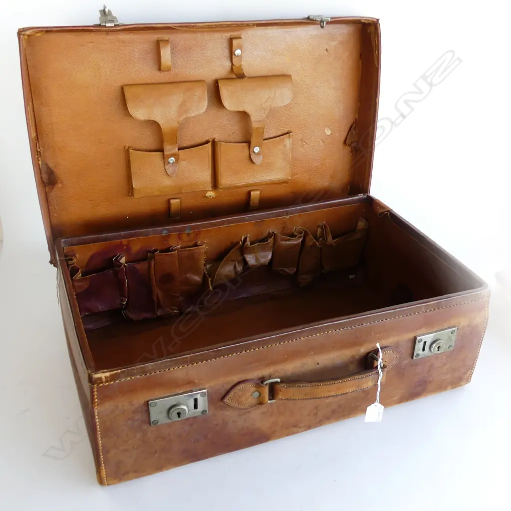 VINTAGE LEATHER SUITCASE INTERIOR FITTED Image 1++