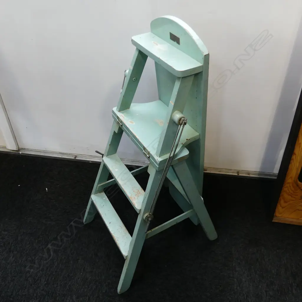 VINTAGE PAINTED STEP LADDER / IRONING BOARD BY ALLPORT AUCKLAND H.950mm Image 1++