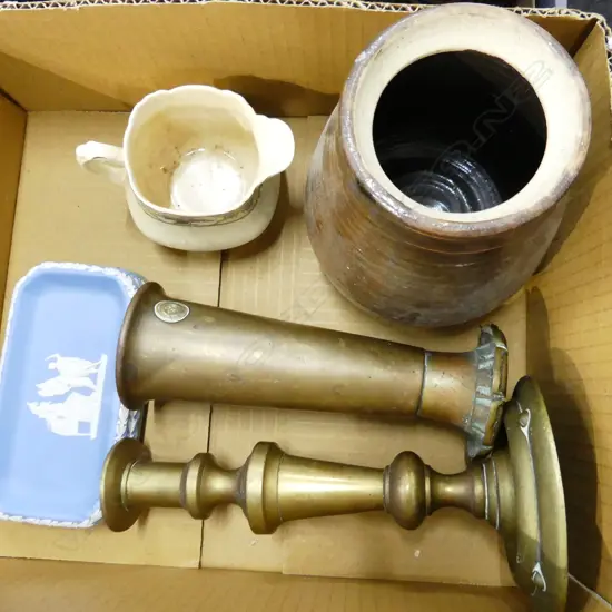 BOX LOT BRASS CANDLESTICK, 2 PCES WEDGWOOD JASPERWARE ETC