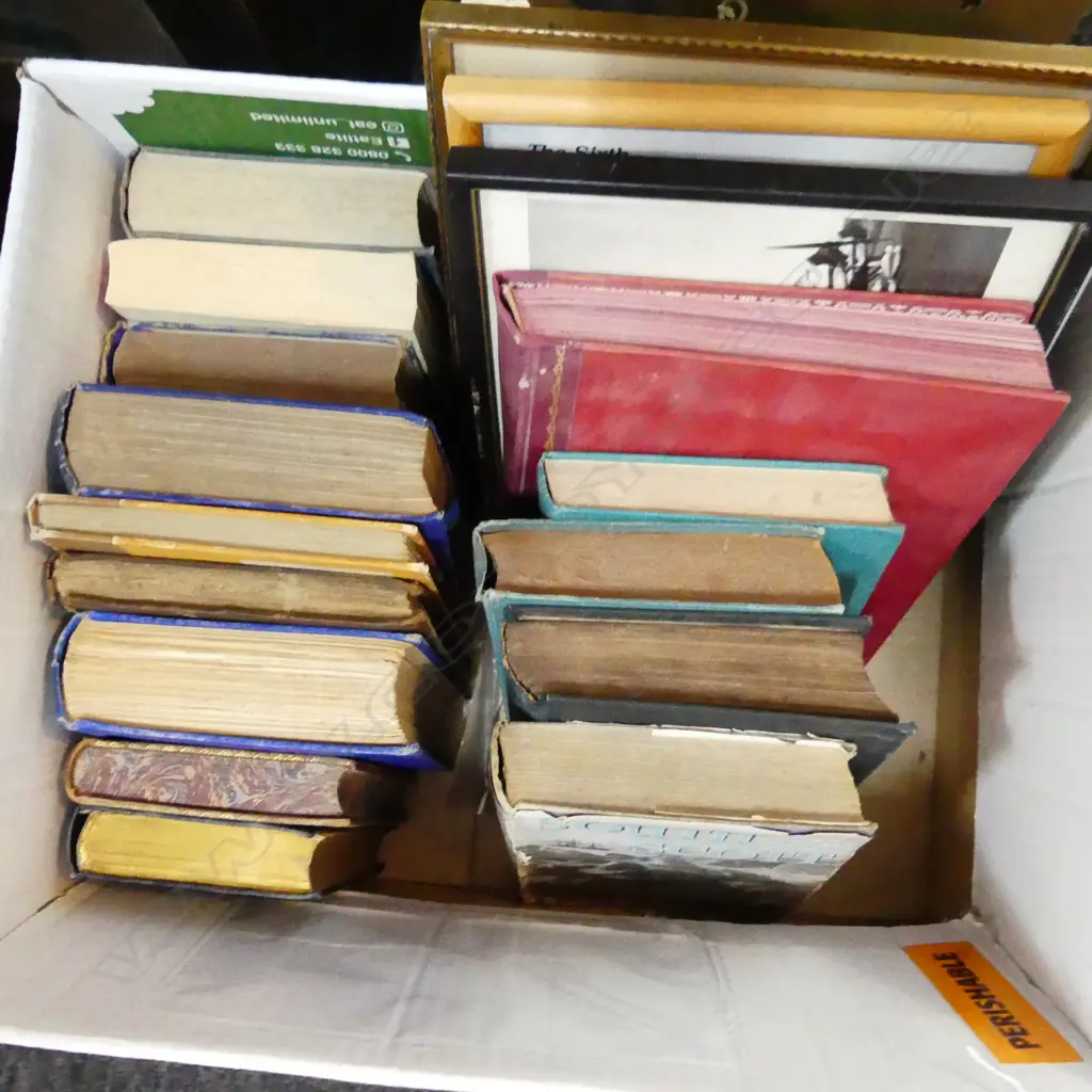 BOX OLD BOOKS & PICTURES Image 1++