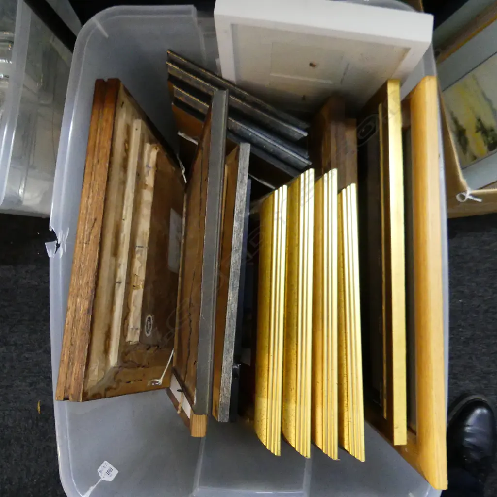 BOX LOT ASST. ARTWORKS Image 1++