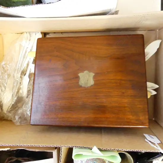 BOX ASSORTED FISH CUTLERY KNIVES & FORKS INCL ART DECO IVORINE & BOX