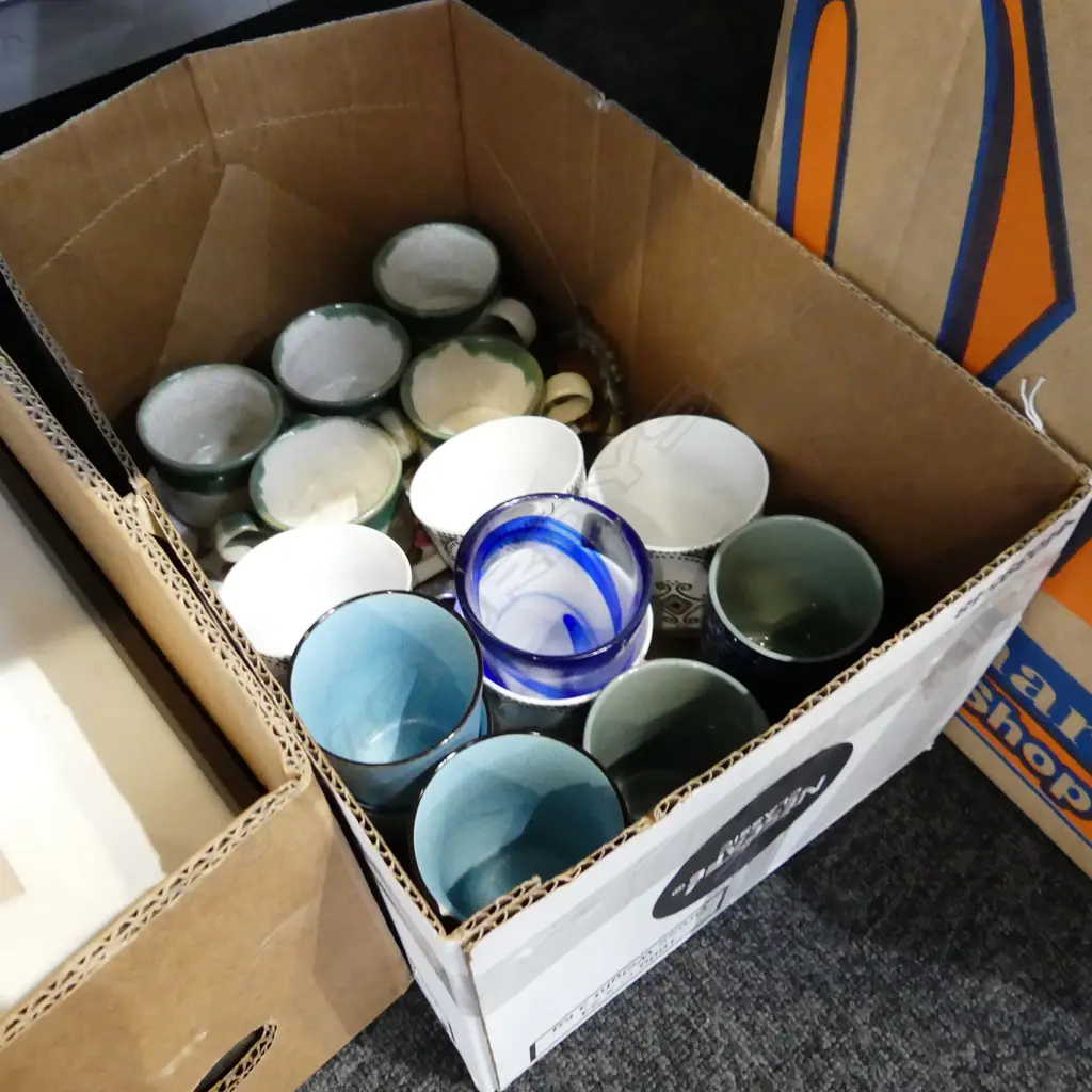 BOX LOT ASSORTED CUPS Image 1++