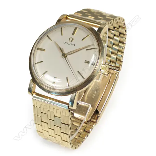 A vintage 9ct gold Omega wristwatch,