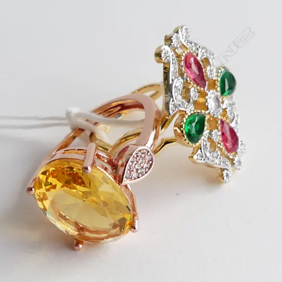 2 LG GOLD TONE(1 ROSE GOLD PLATED 925) DRESS RINGS. CITRINE & DECO FAUX RUBY & EMERALD