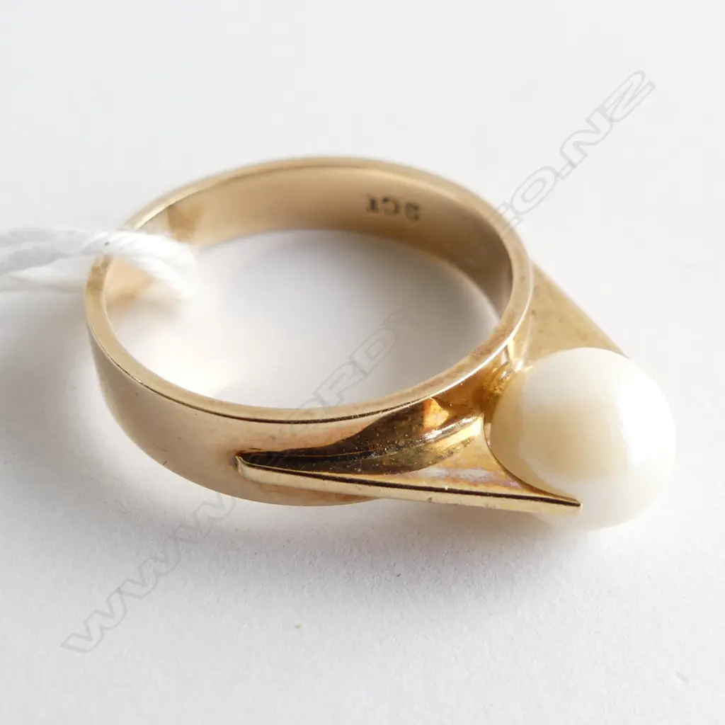 9CT GOLD & PEARL RING Image 1++