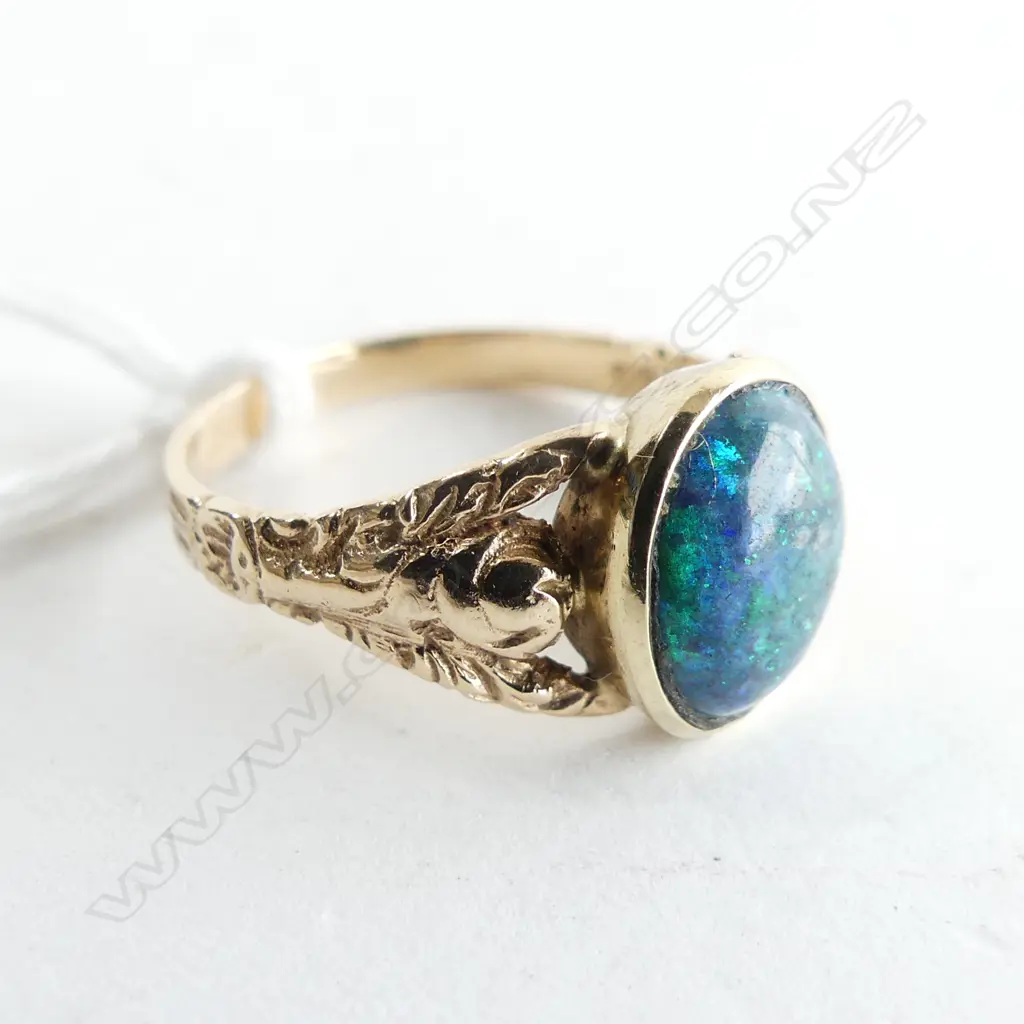 9CT GOLD & BLACK OPAL RING 2.3 GRAMS SIZE N Image 1++