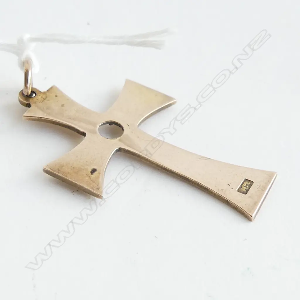 9CT GOLD CROSS PENDANT STONE MISSING 3-6GMS Image 1++