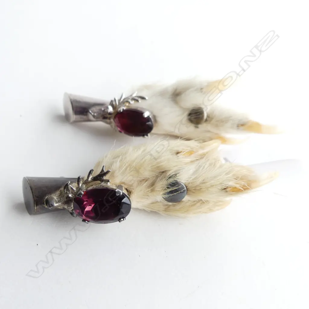 2 SCOTTISH GROUSE CLAW BROOCHES Image 1++
