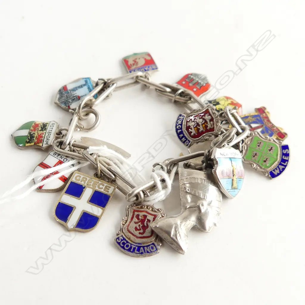 VINTAGE TRAVEL CHARM BRACELET WITH SOME STG CHARMS Image 1++