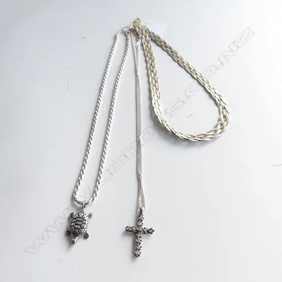 3 SILVER NECKLACES + CRUCIFIX & TURTLE PENDANTS