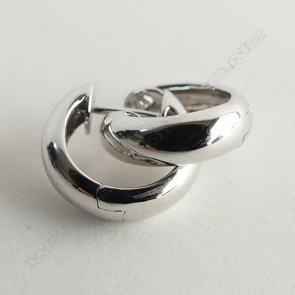 PR 9CT WHITE GOLD SM ROLLED HOOP EARRINGS 2.3GMS  Image 1++