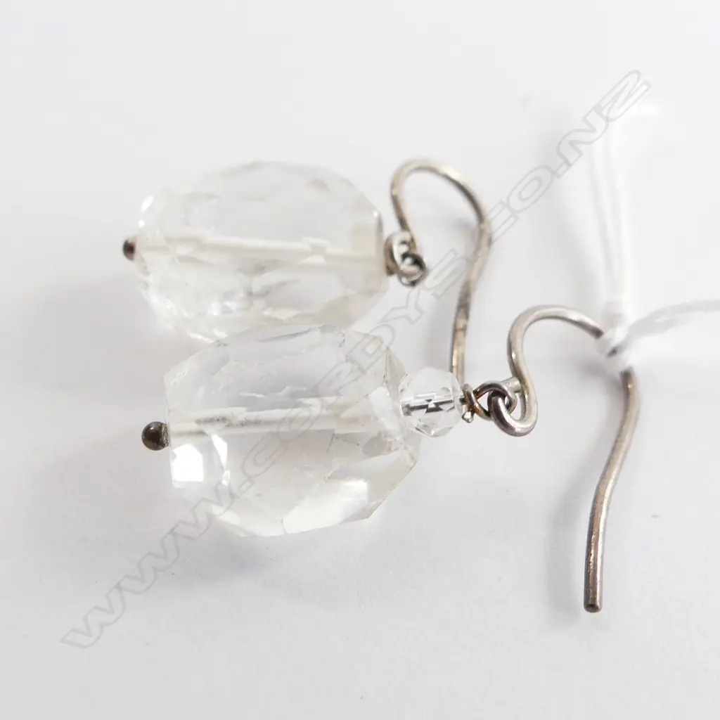 PAIR VINTAGE CRYSTAL EARRINGS ST. SILVER HOOKS Image 1++