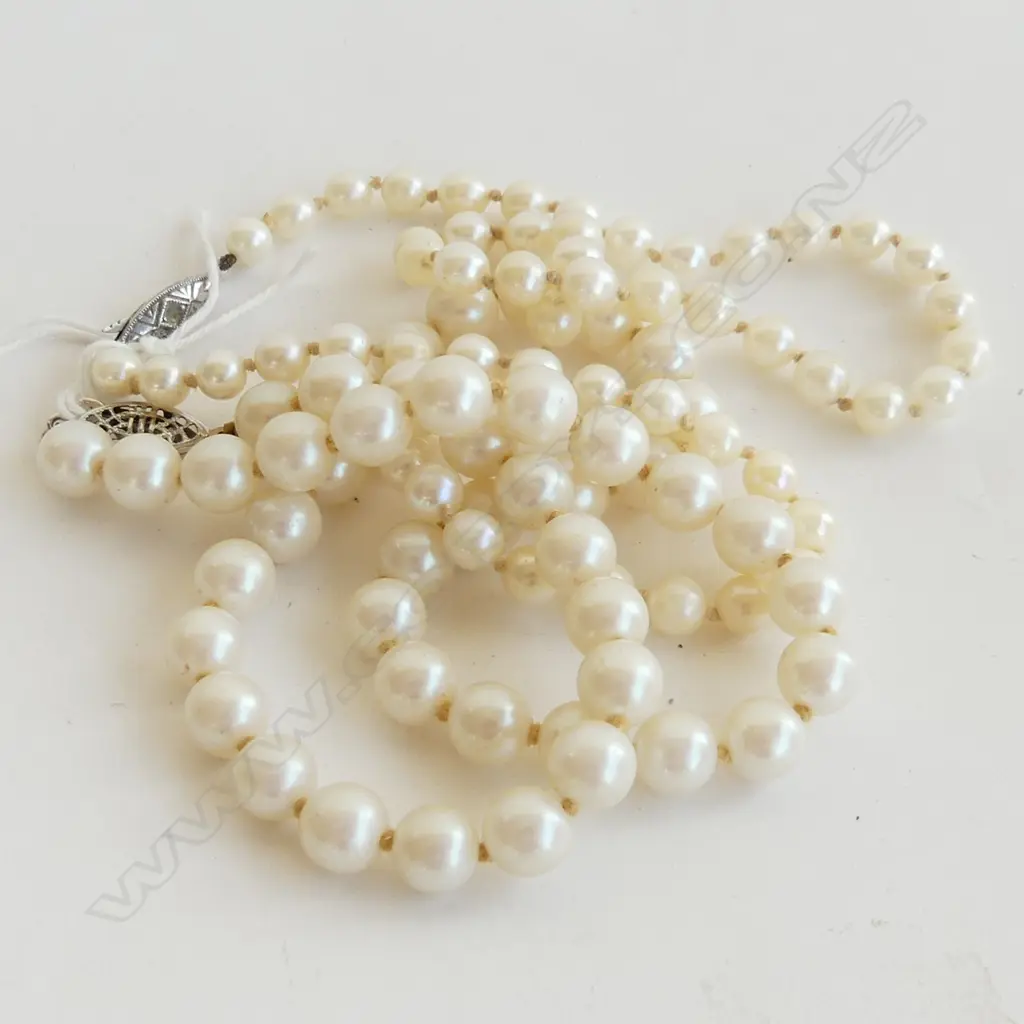 1 STRANDS CULTURED PEARL SILVER CLASPS L190MM & ONE OTHER Image 1++