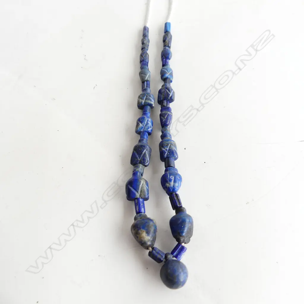 I980’S PESHAWAR HAND CUT LAPIS LAZULI BEADS ON STRING 440MM Image 1++