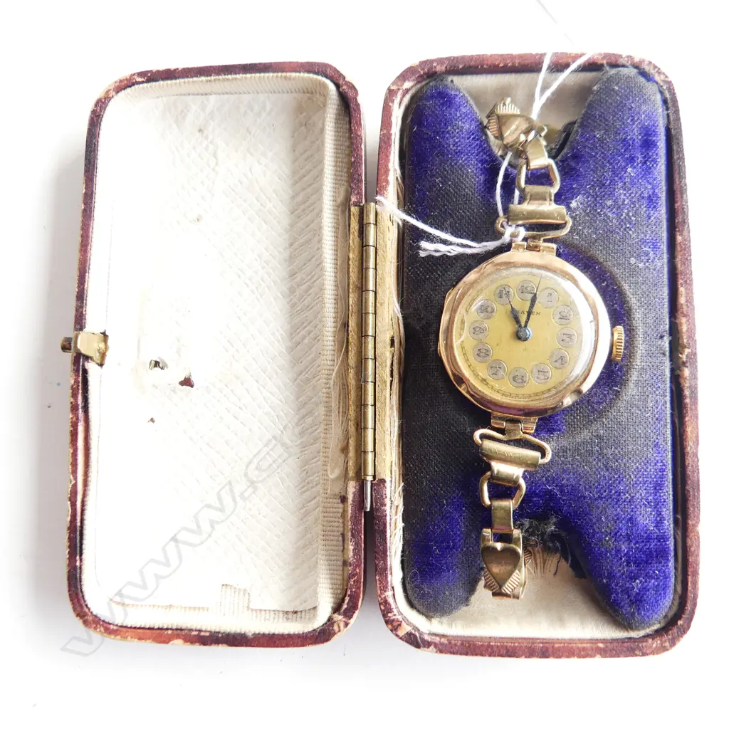 9CT GOLD C1920 LADIES WRIST WATCH Image 1++