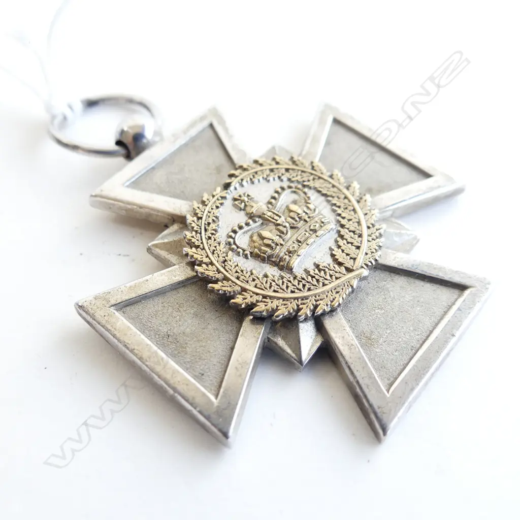 The New Zealand Bravery Decoration (NZBD) SILVER engraved presentation date 23.06.2014 Image 1++